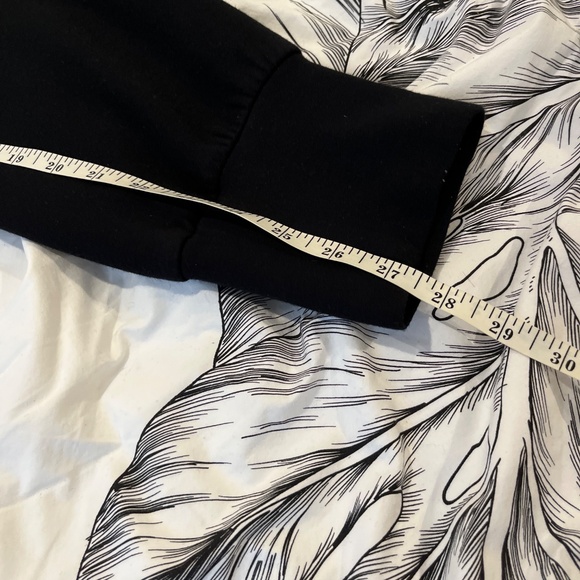 Varley Black pants size small - Picture 4 of 5